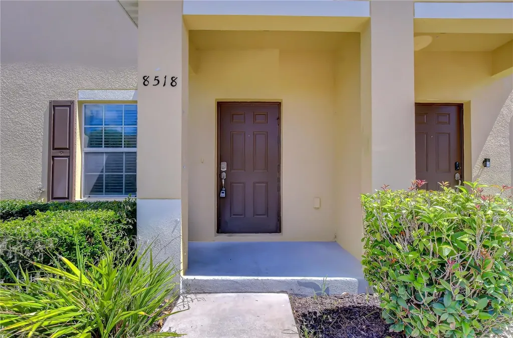 8518 Gablebend Way Tampa FL 33647