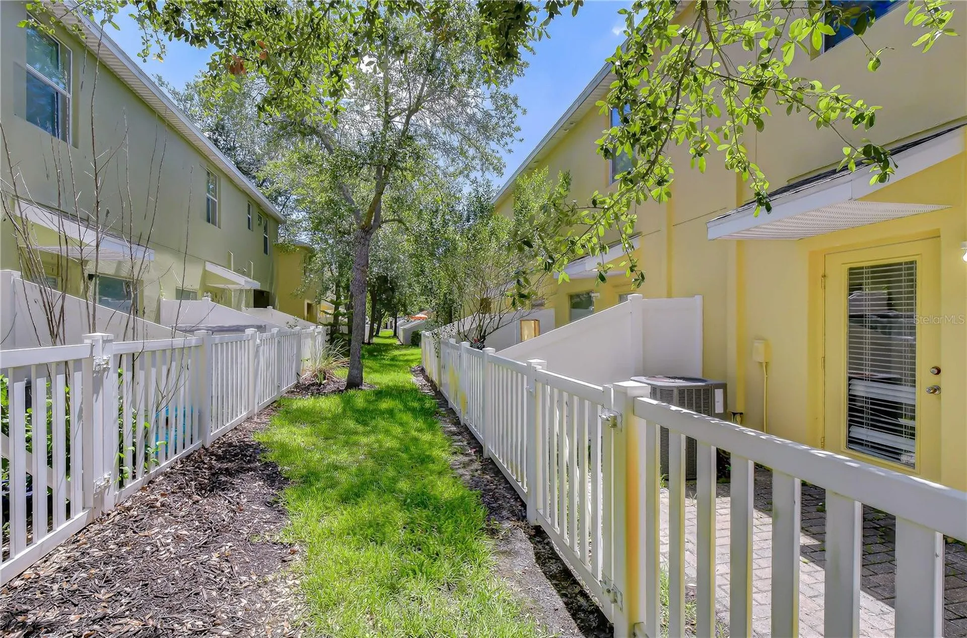 8518 Gablebend Way Tampa FL 33647