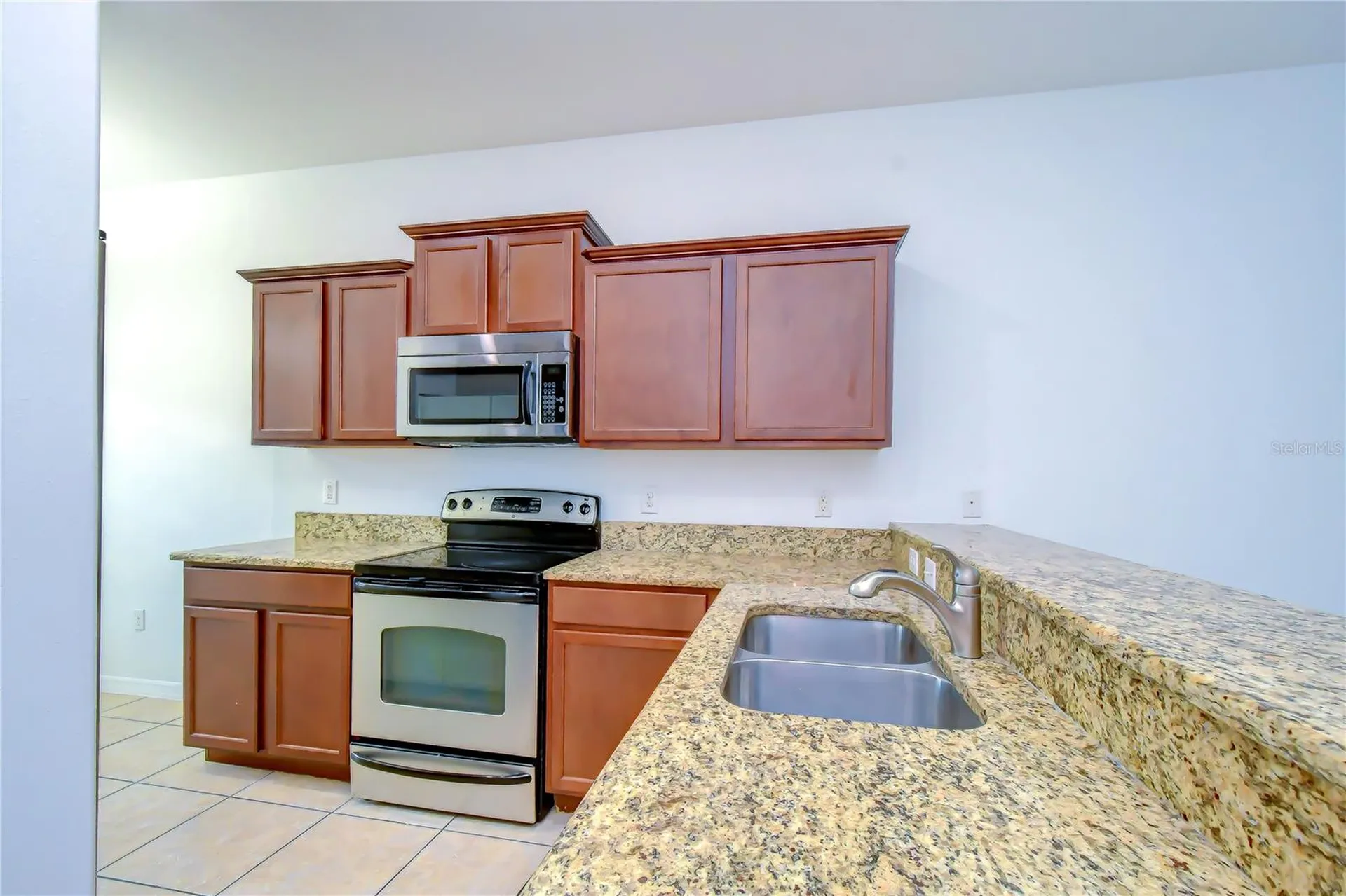 8518 Gablebend Way Tampa FL 33647