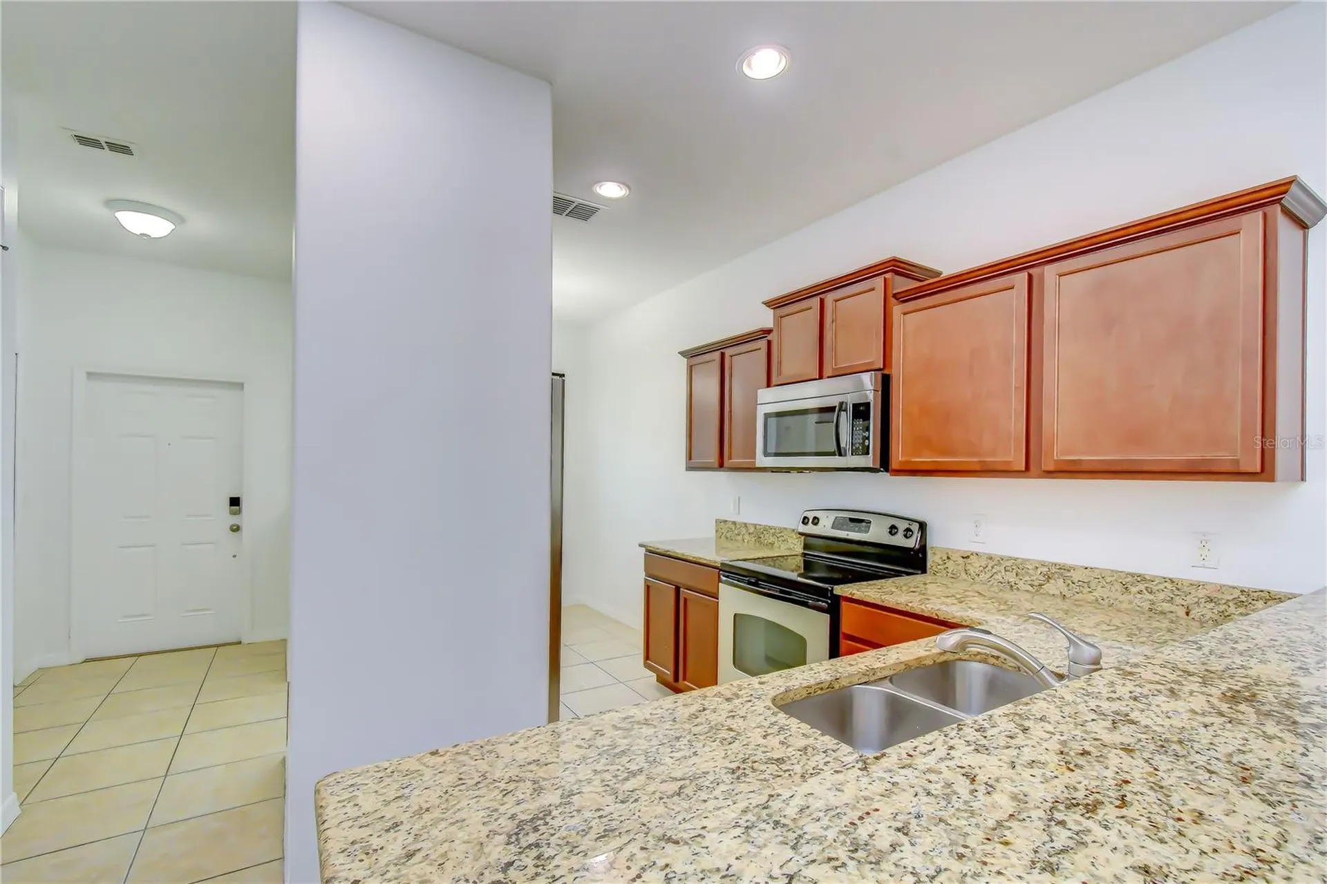 8518 Gablebend Way Tampa FL 33647