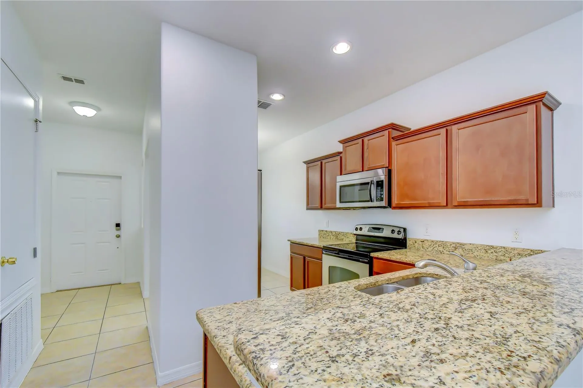 8518 Gablebend Way Tampa FL 33647