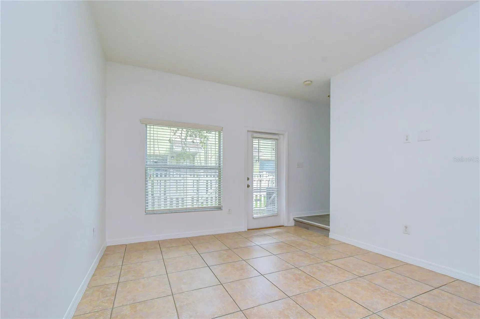 8518 Gablebend Way Tampa FL 33647