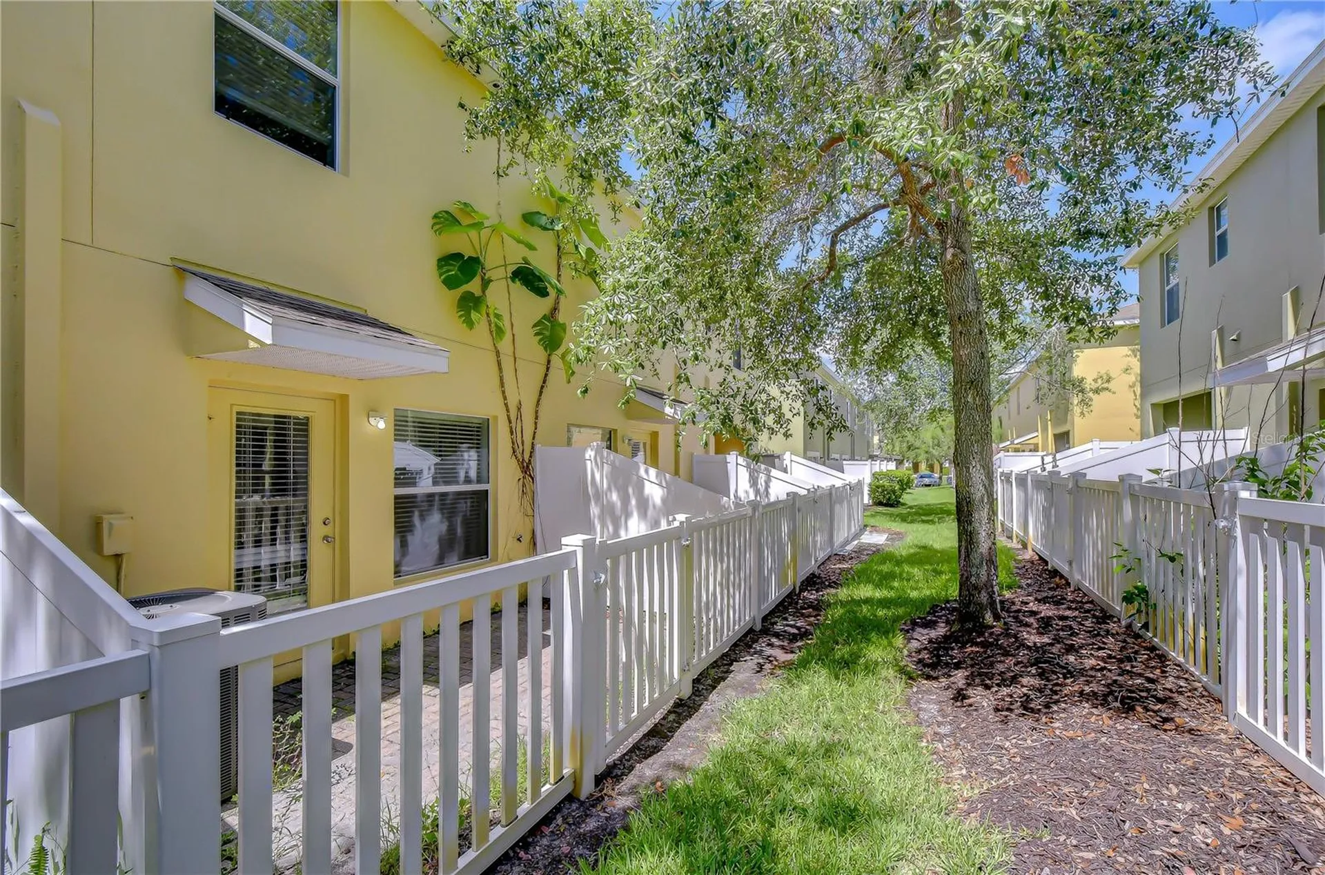 8518 Gablebend Way Tampa FL 33647
