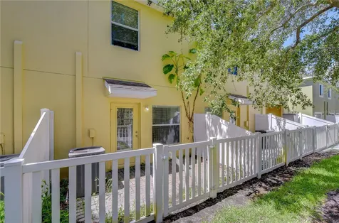 8518 Gablebend Way Tampa FL 33647