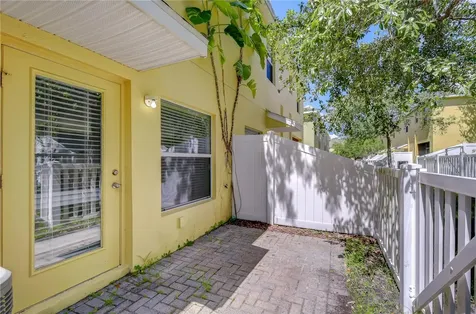 8518 Gablebend Way Tampa FL 33647