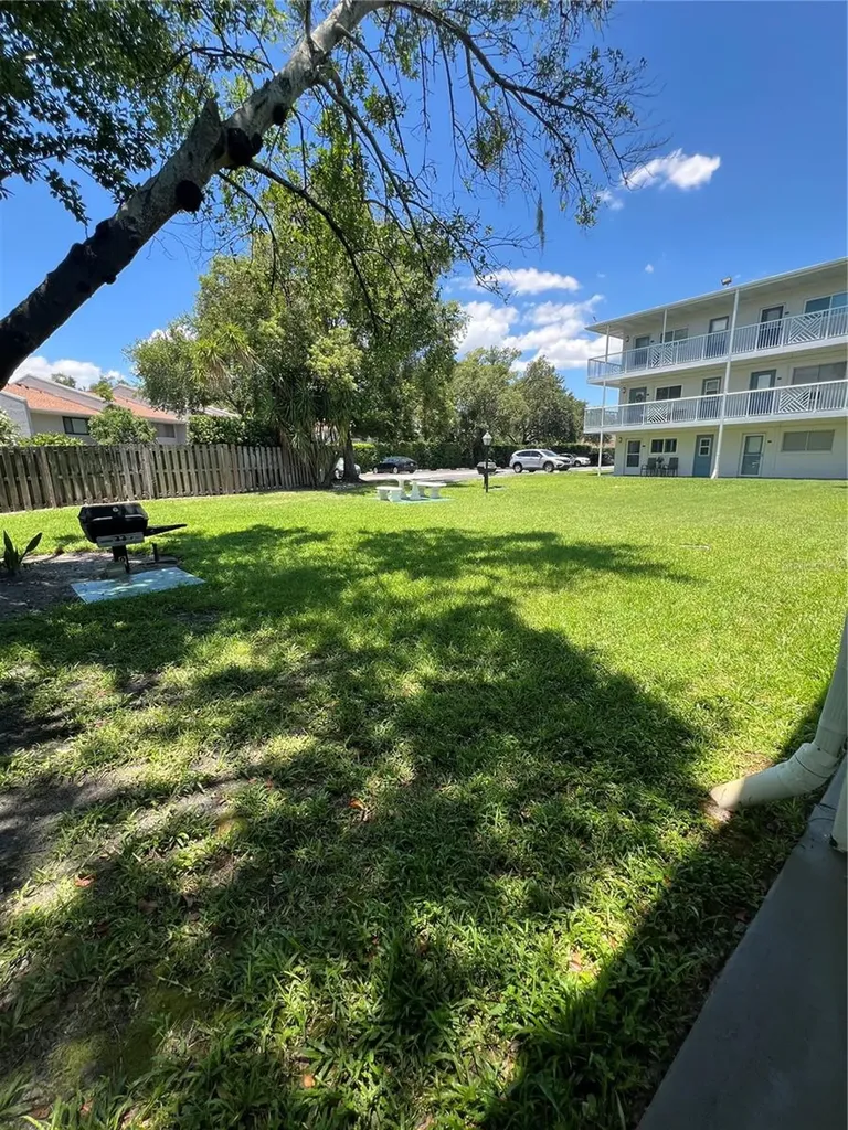 320 Lakeview Street Orlando FL 32804