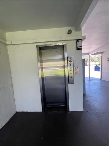 320 Lakeview Street Orlando FL 32804
