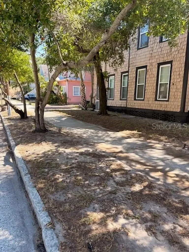 419 W Platt Street Tampa FL 33606
