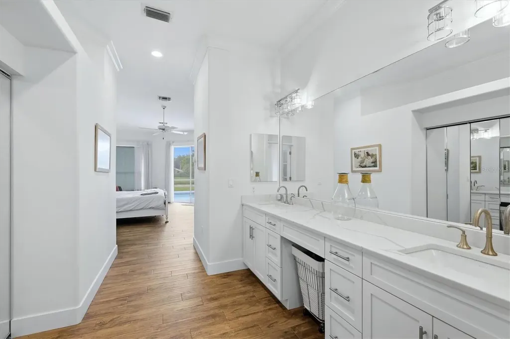 4575 Satinleaf Lane Sarasota FL 34241