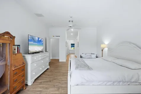4575 Satinleaf Lane Sarasota FL 34241