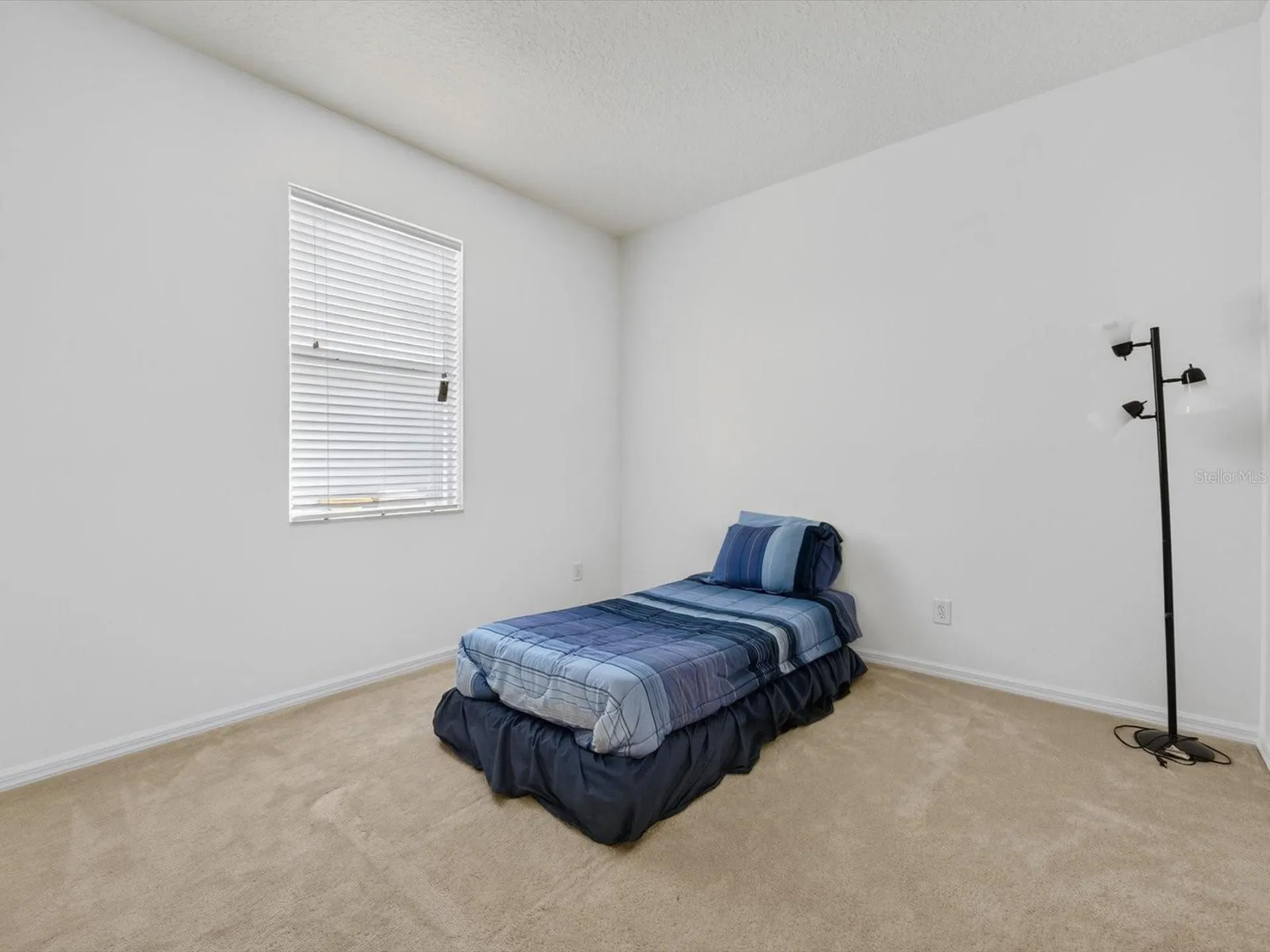 2275 Rambling Oaks Way Kissimmee FL 34746
