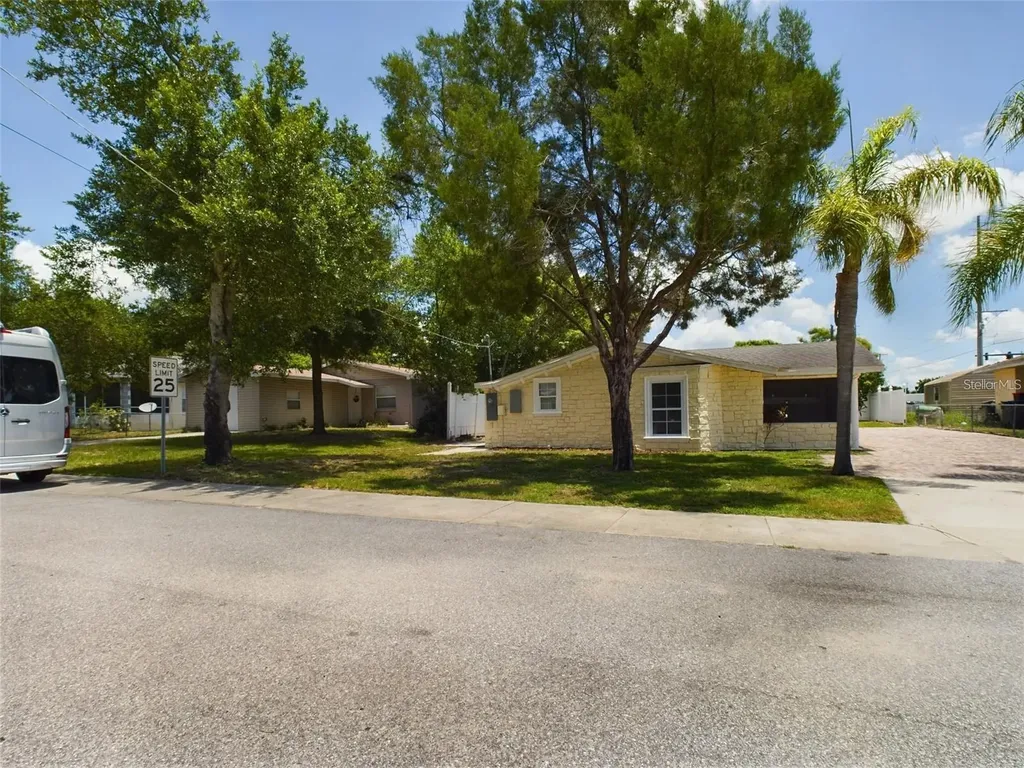 617 Lime Auburndale FL 33823