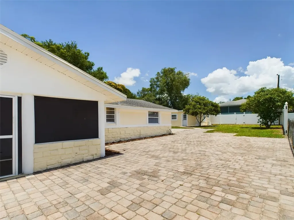 617 Lime Auburndale FL 33823