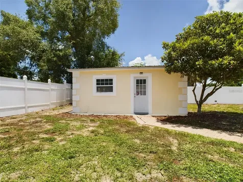 617 Lime Auburndale FL 33823