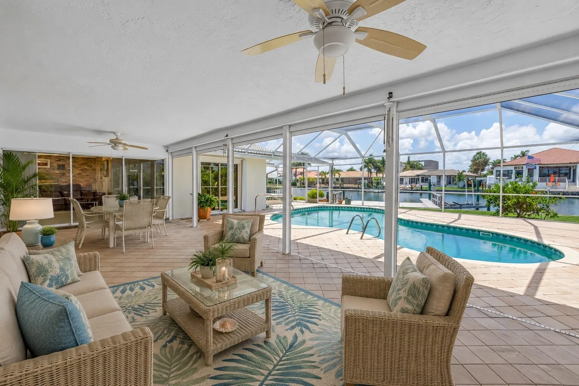 2067 Massachusetts Avenue NE St Petersburg FL 33703