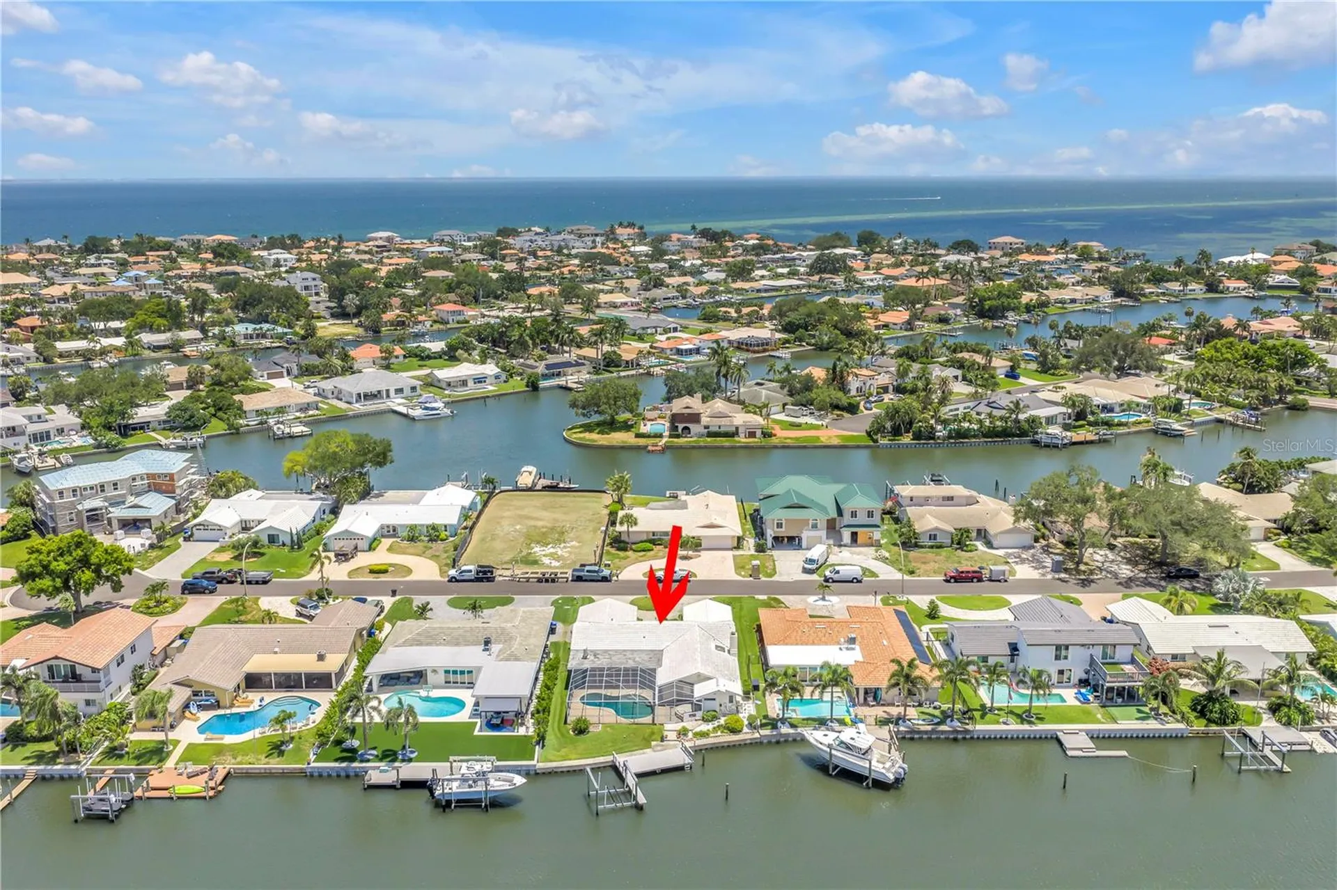 2067 Massachusetts Avenue NE St Petersburg FL 33703