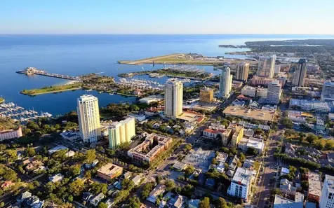 2067 Massachusetts Avenue NE St Petersburg FL 33703
