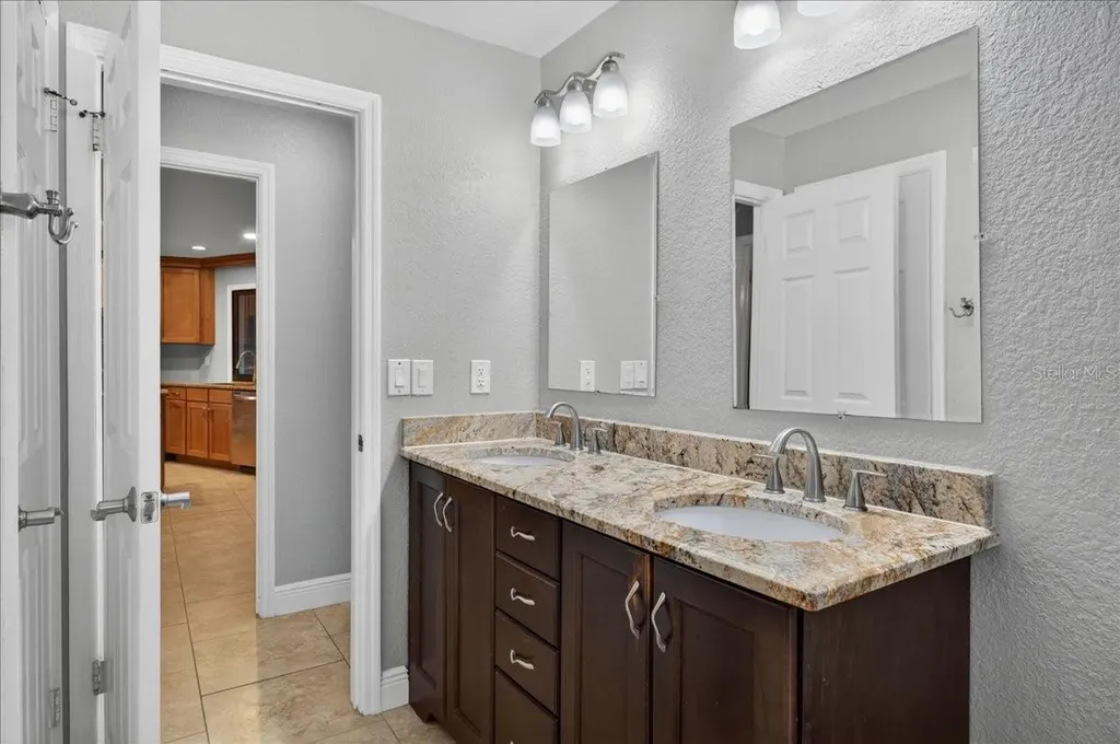 2883 Mandarin Place Palm Harbor FL 34684