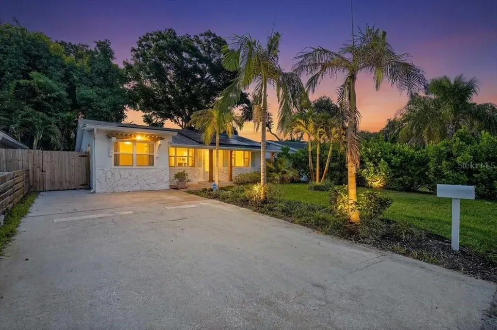 2612 46th Street S Gulfport FL 33707