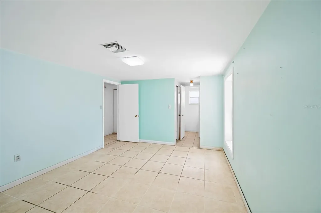 1230 E 1st Avenue Mount Dora FL 32757