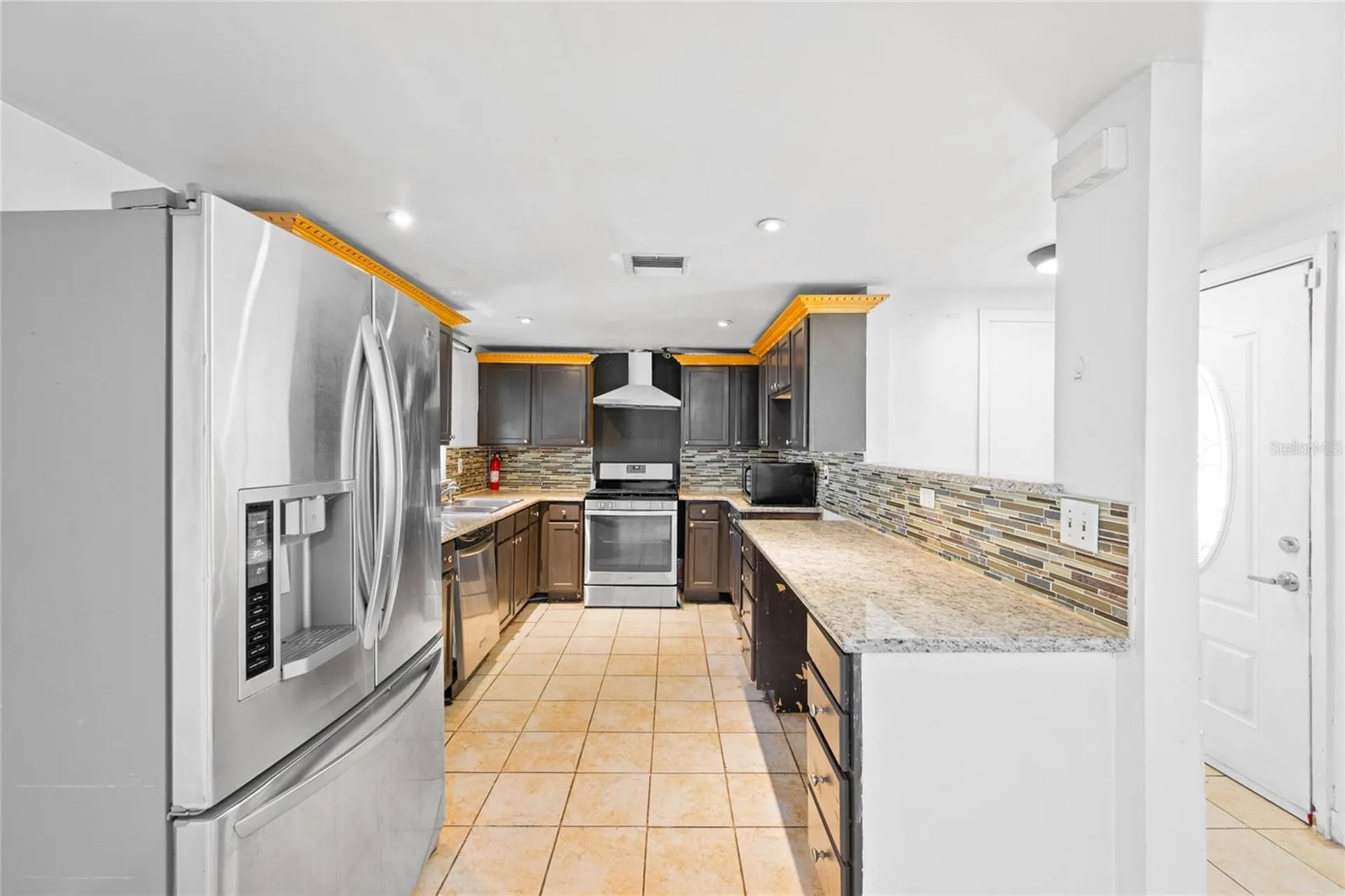 1230 E 1st Avenue Mount Dora FL 32757