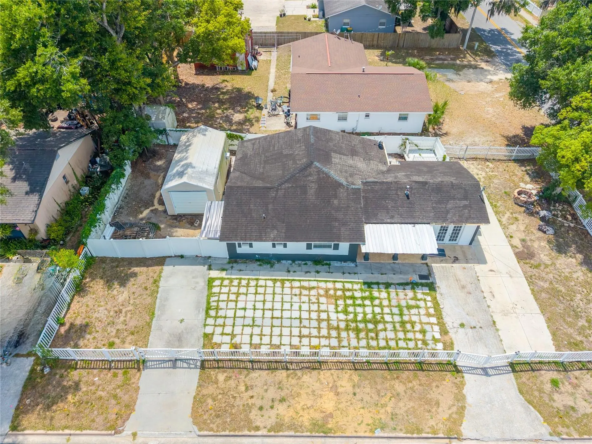 1230 E 1st Avenue Mount Dora FL 32757