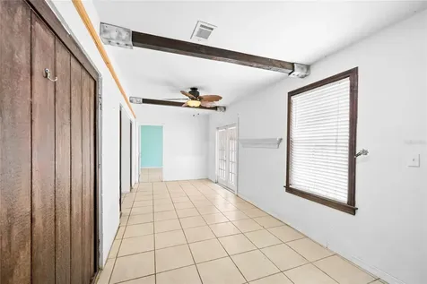 1230 E 1st Avenue Mount Dora FL 32757
