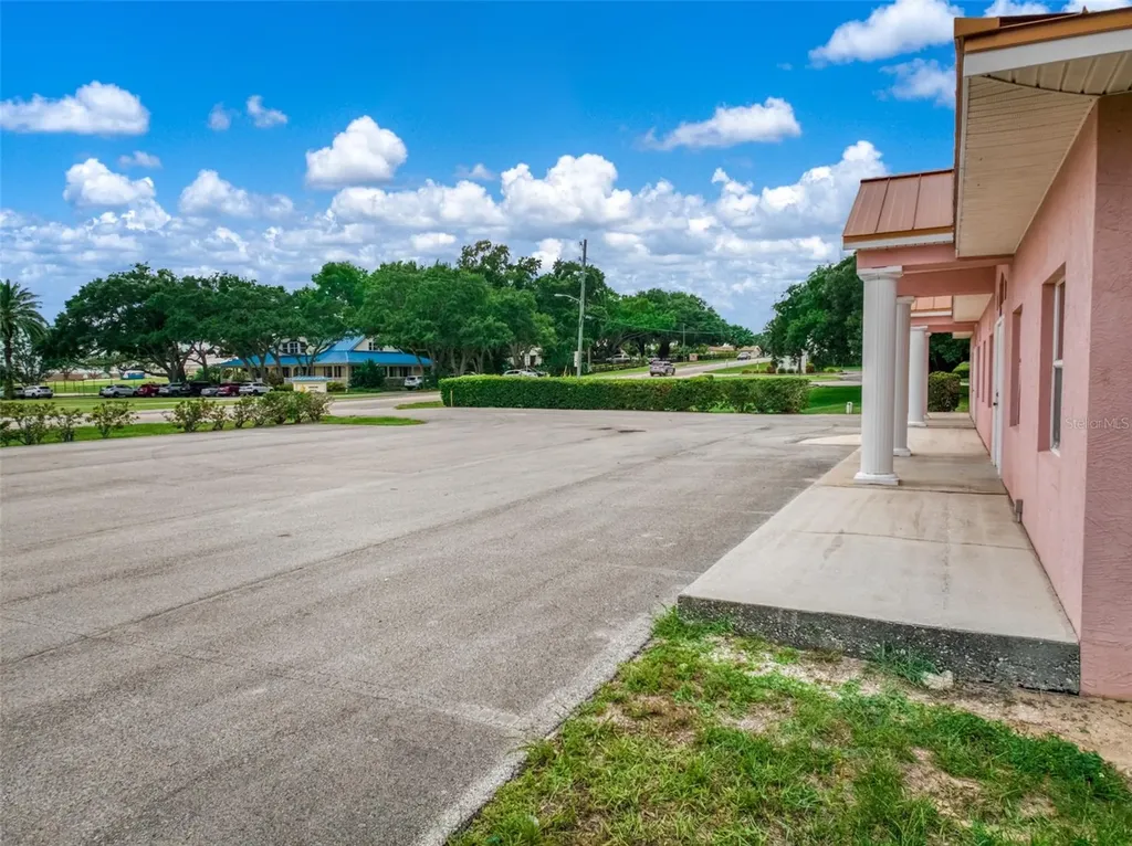 401 W Interlake Boulevard Lake Placid FL 33852