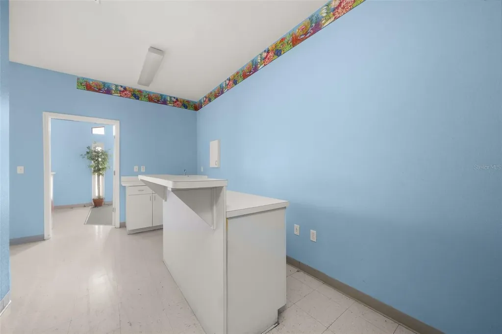 401 W Interlake Boulevard Lake Placid FL 33852