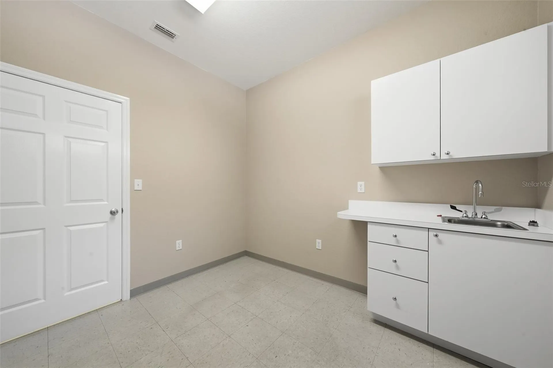 401 W Interlake Boulevard Lake Placid FL 33852