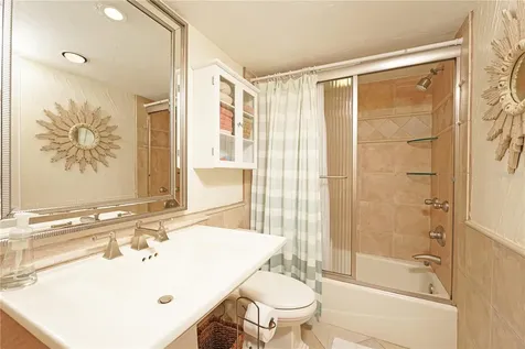 5600 Beach Way Drive Sarasota FL 34242