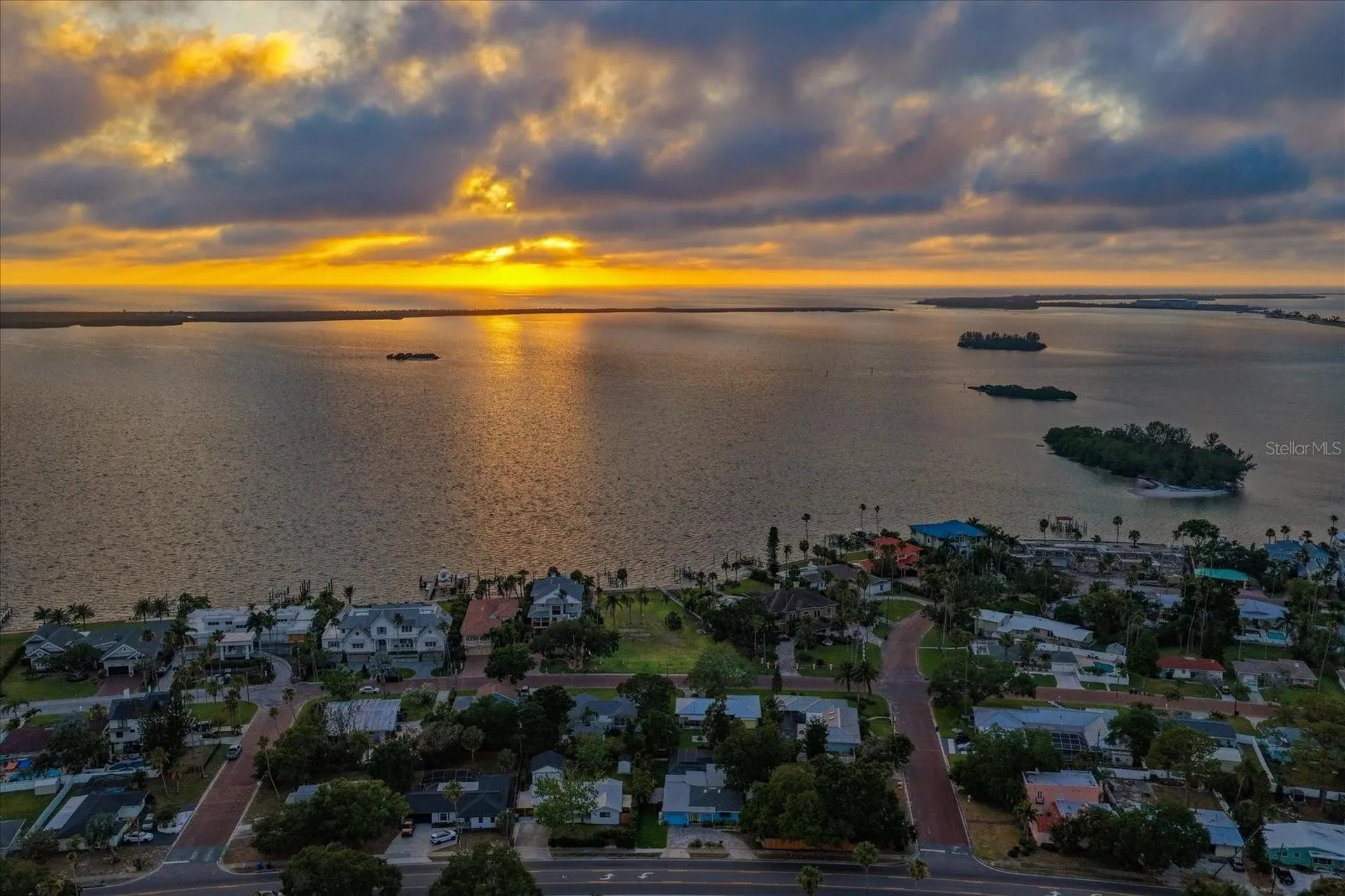 1768 Santa Barbara Drive Dunedin FL 34698