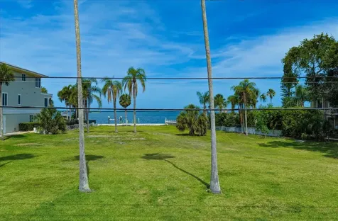 1768 Santa Barbara Drive Dunedin FL 34698