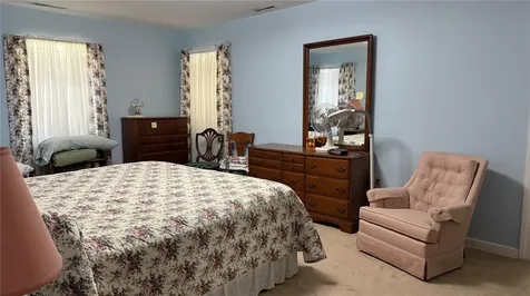 7617 Senrab Drive Bradenton FL 34209
