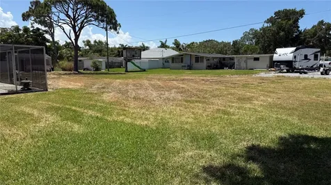 7617 Senrab Drive Bradenton FL 34209