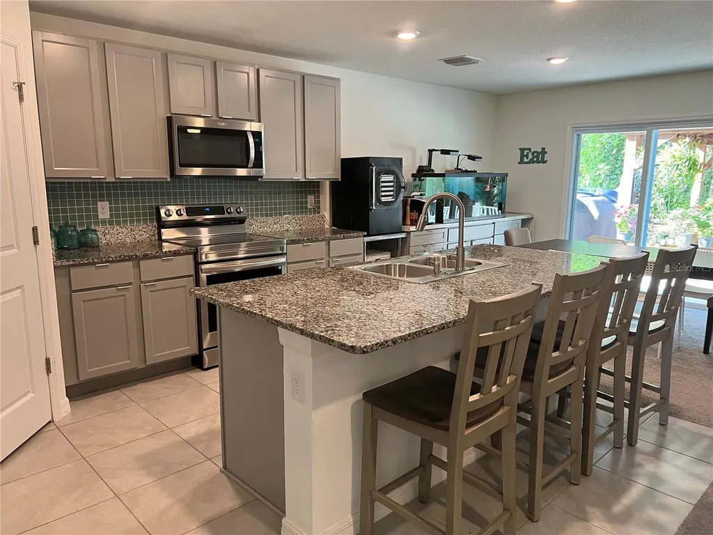 19007 NW 164th Road High Springs FL 32643
