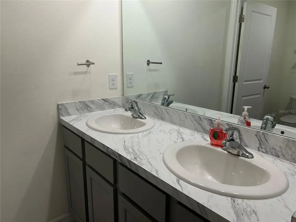 19007 NW 164th Road High Springs FL 32643