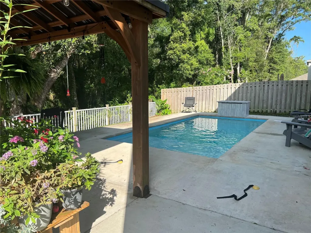 19007 NW 164th Road High Springs FL 32643