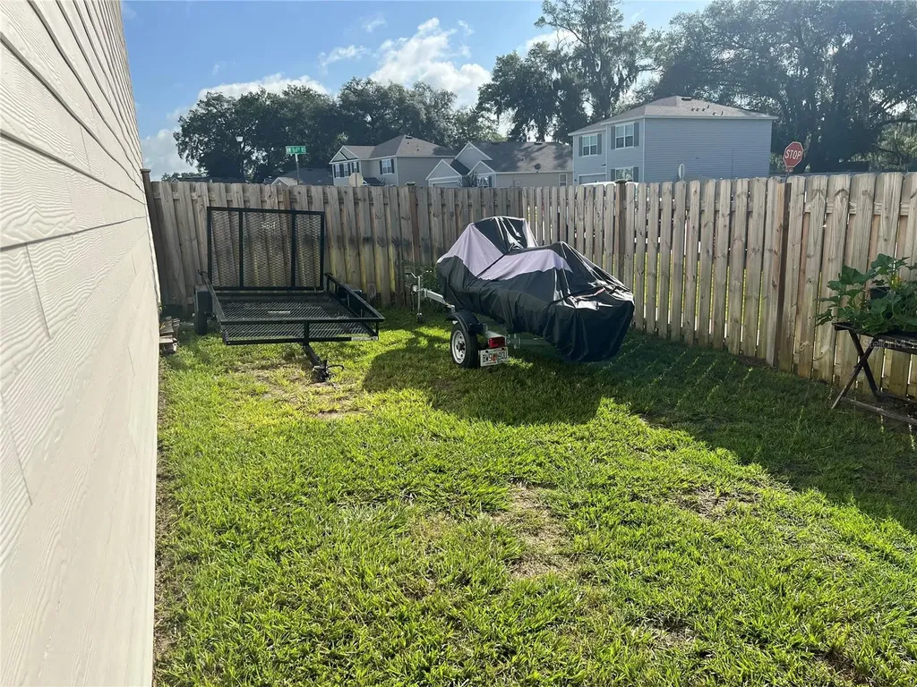 19007 NW 164th Road High Springs FL 32643