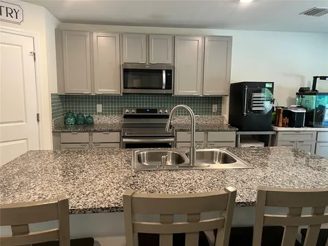19007 NW 164th Road High Springs FL 32643