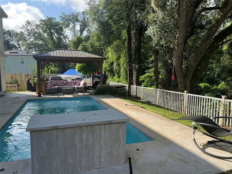 19007 NW 164th Road High Springs FL 32643