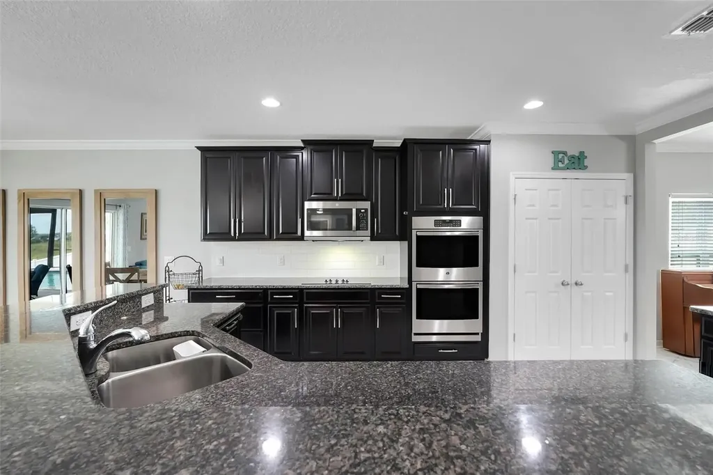 693 Black Eagle Drive Groveland FL 34736