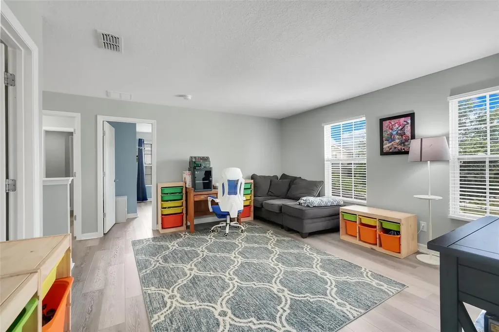 693 Black Eagle Drive Groveland FL 34736