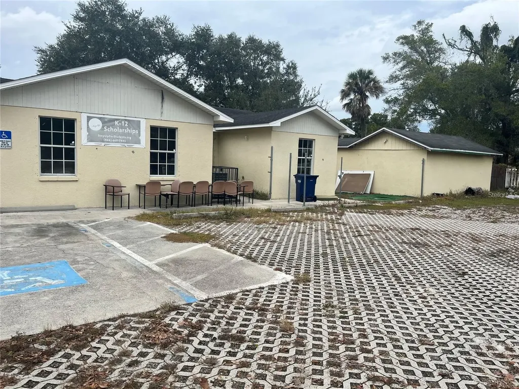 2222 E Dr Martin Luther King Jr Boulevard Tampa FL 33610