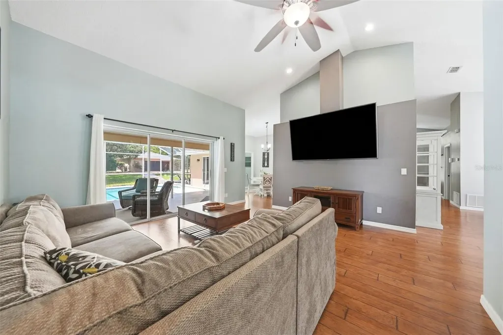 11109 Golden Eagle Avenue Weeki Wachee FL 34613