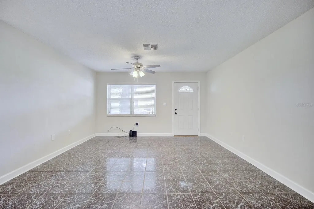 1245 Honeytree Ln E Lane E Lakeland FL 33801
