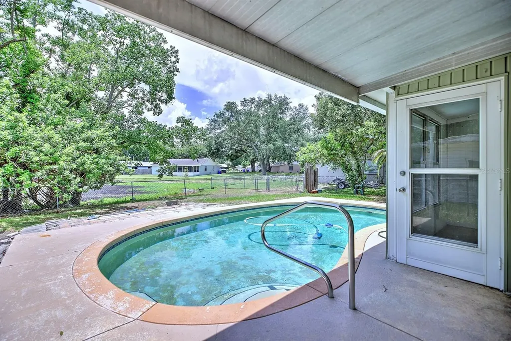 1245 Honeytree Ln E Lane E Lakeland FL 33801