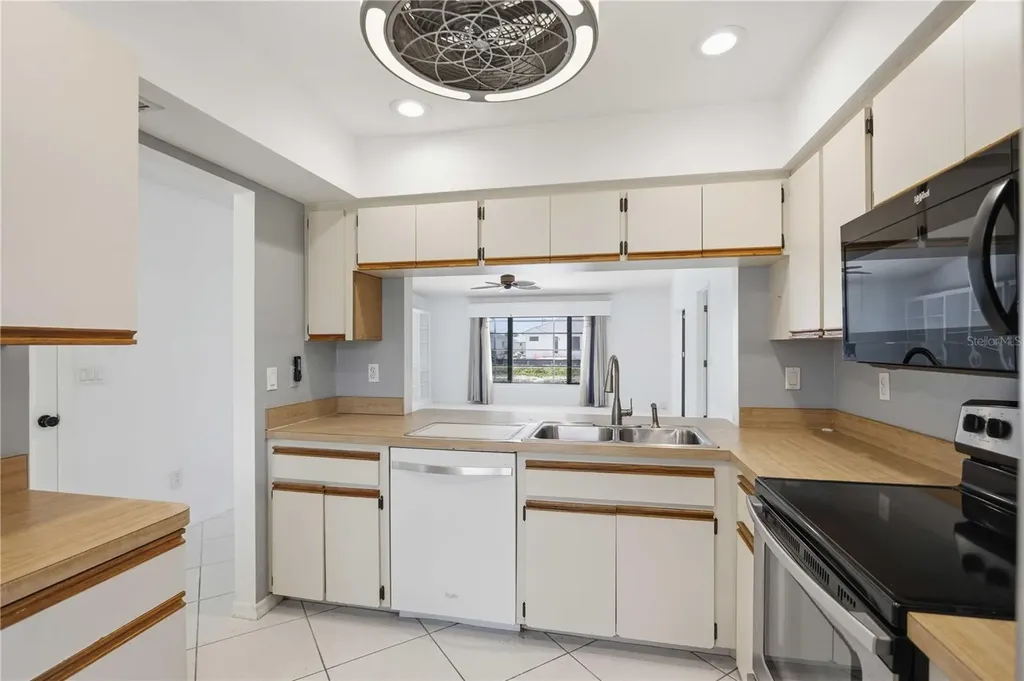 244 Mark Twain Lane Rotonda West FL 33947
