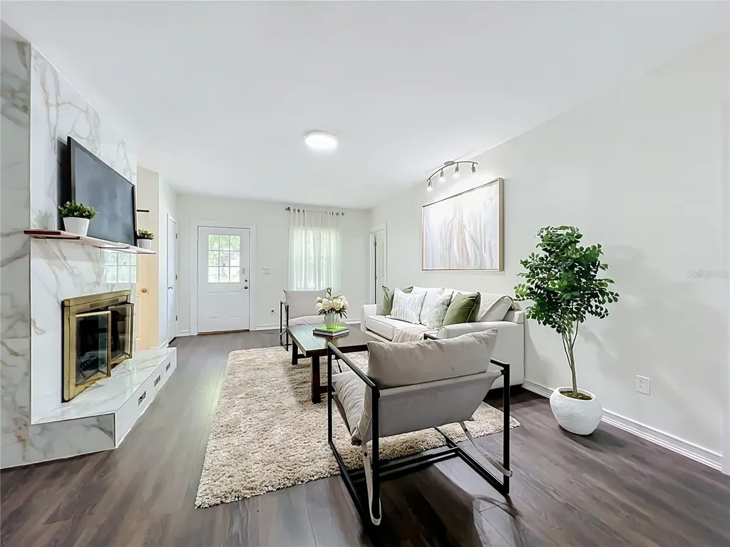 52 Clark Street Oviedo FL 32765