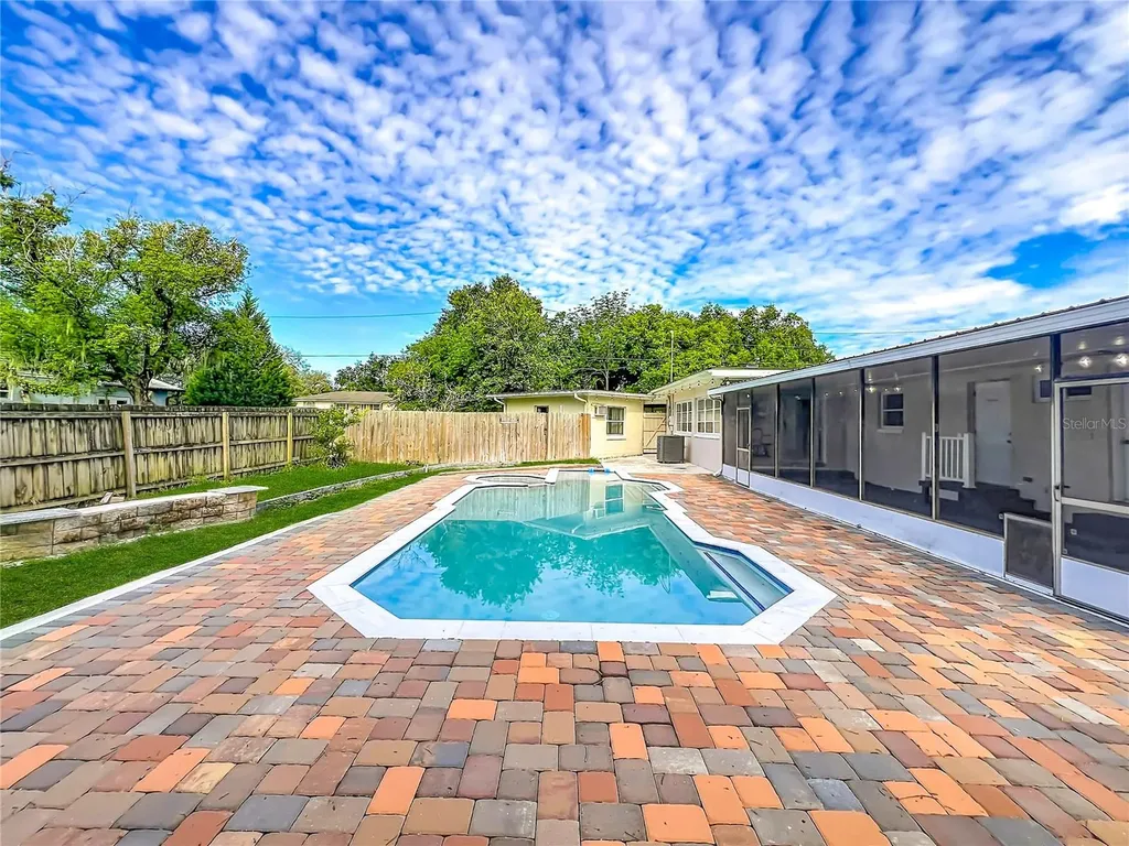 52 Clark Street Oviedo FL 32765